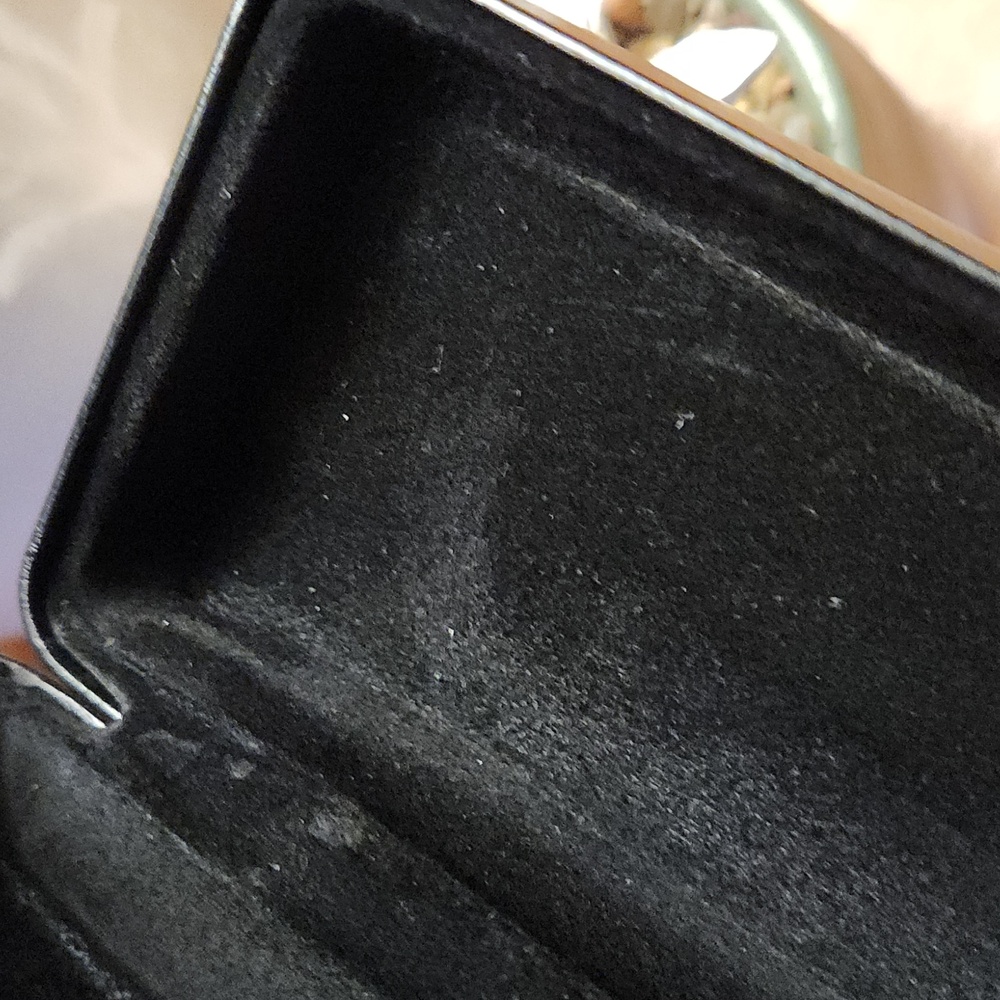 Versace hard sided glasses case - Picture 7 of 12